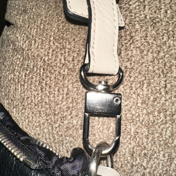 Trina Turk hobo shoulder bag leather - Picture 4 of 7